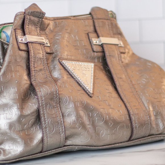 Guess? G-patterned Design Silver Faux-leather - Picture 2 of 8